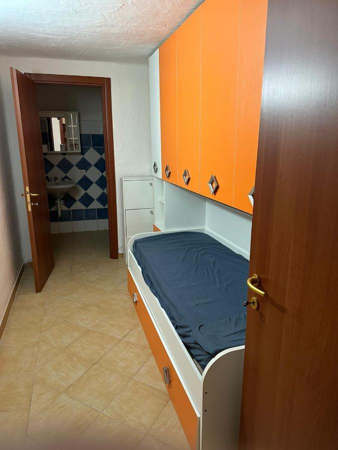 Lightblue-Celeste Central Apartment In Porto Rotondo Eksteriør billede