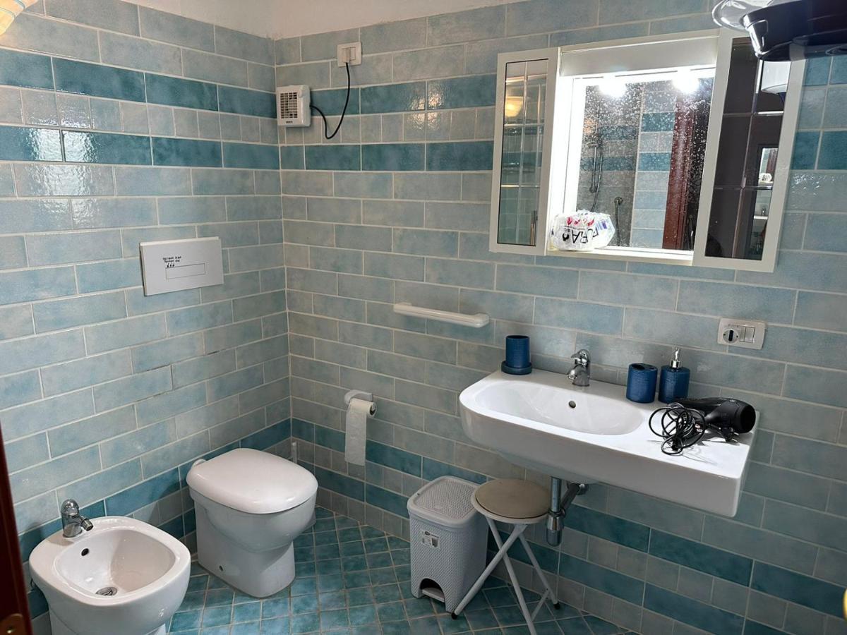 Lightblue-Celeste Central Apartment In Porto Rotondo Eksteriør billede